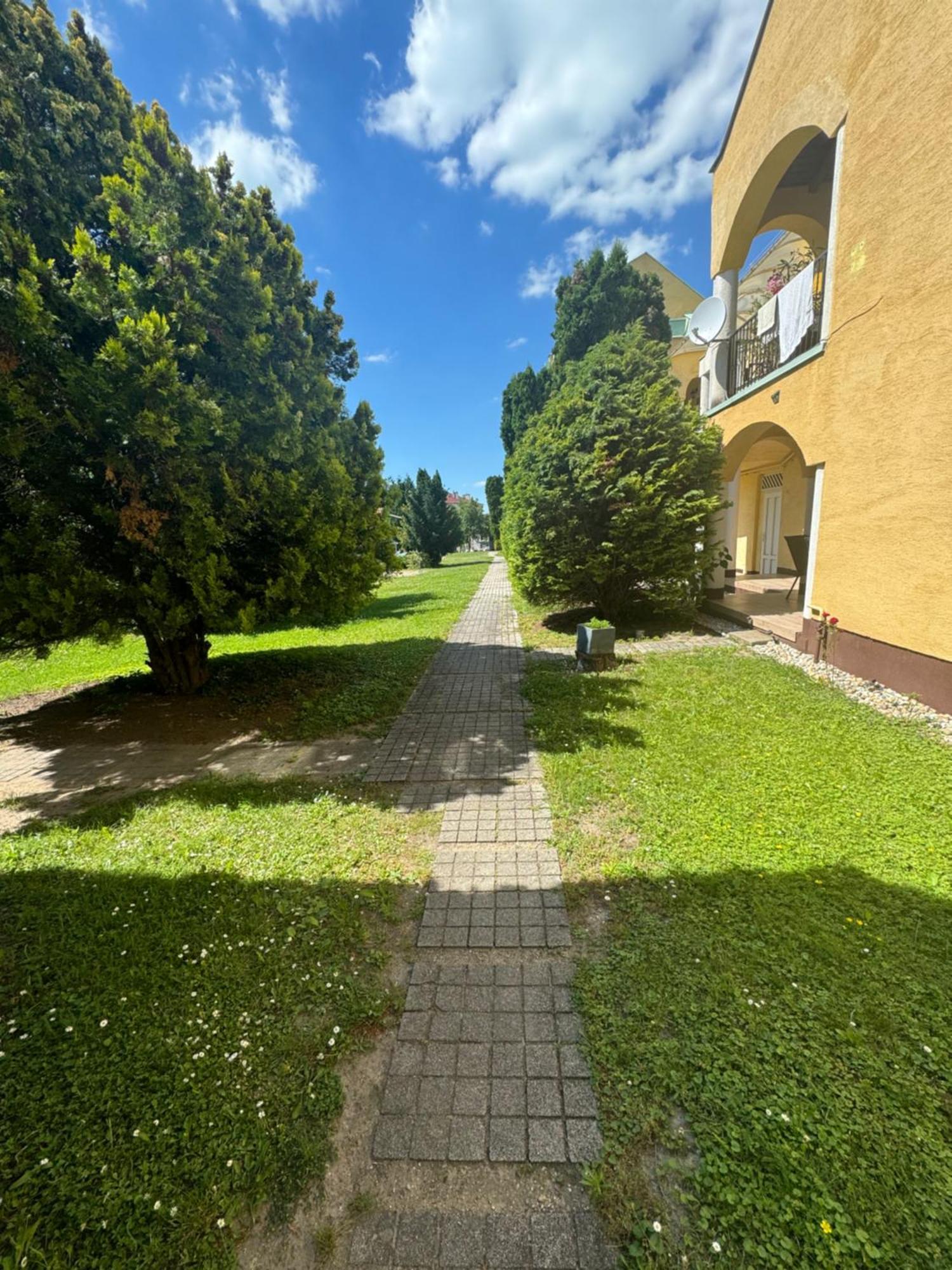 Blathy Apartman Сиофок Екстериор снимка